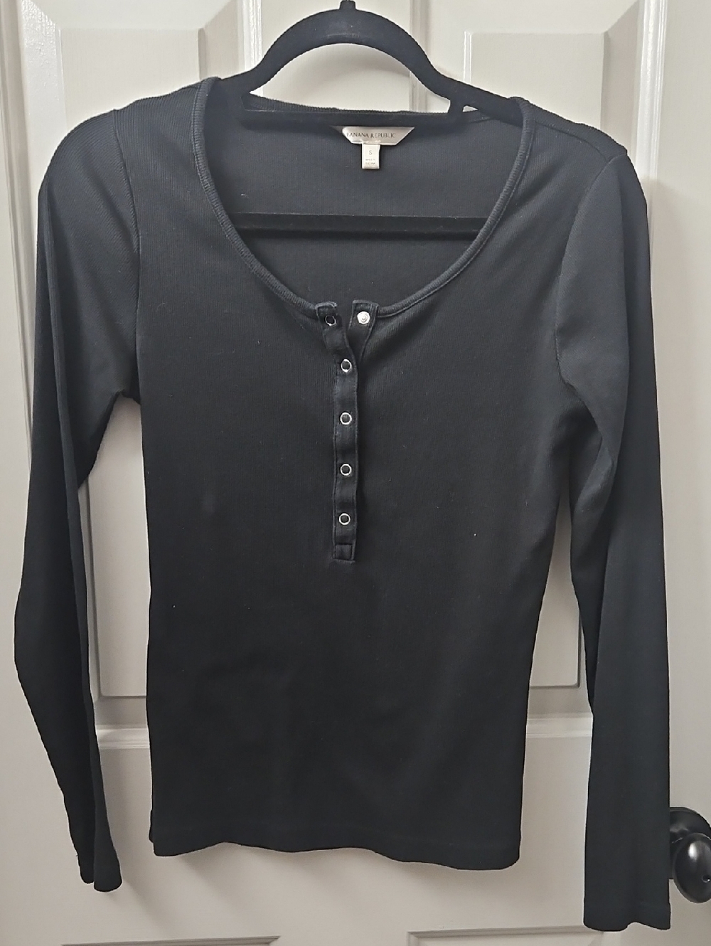Banana Republic Long Sleeve Henley Top - Black
